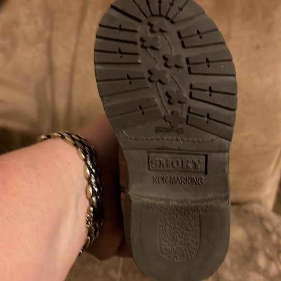 Size 4 girl smoky mountain boots. - Picture 4 of 4